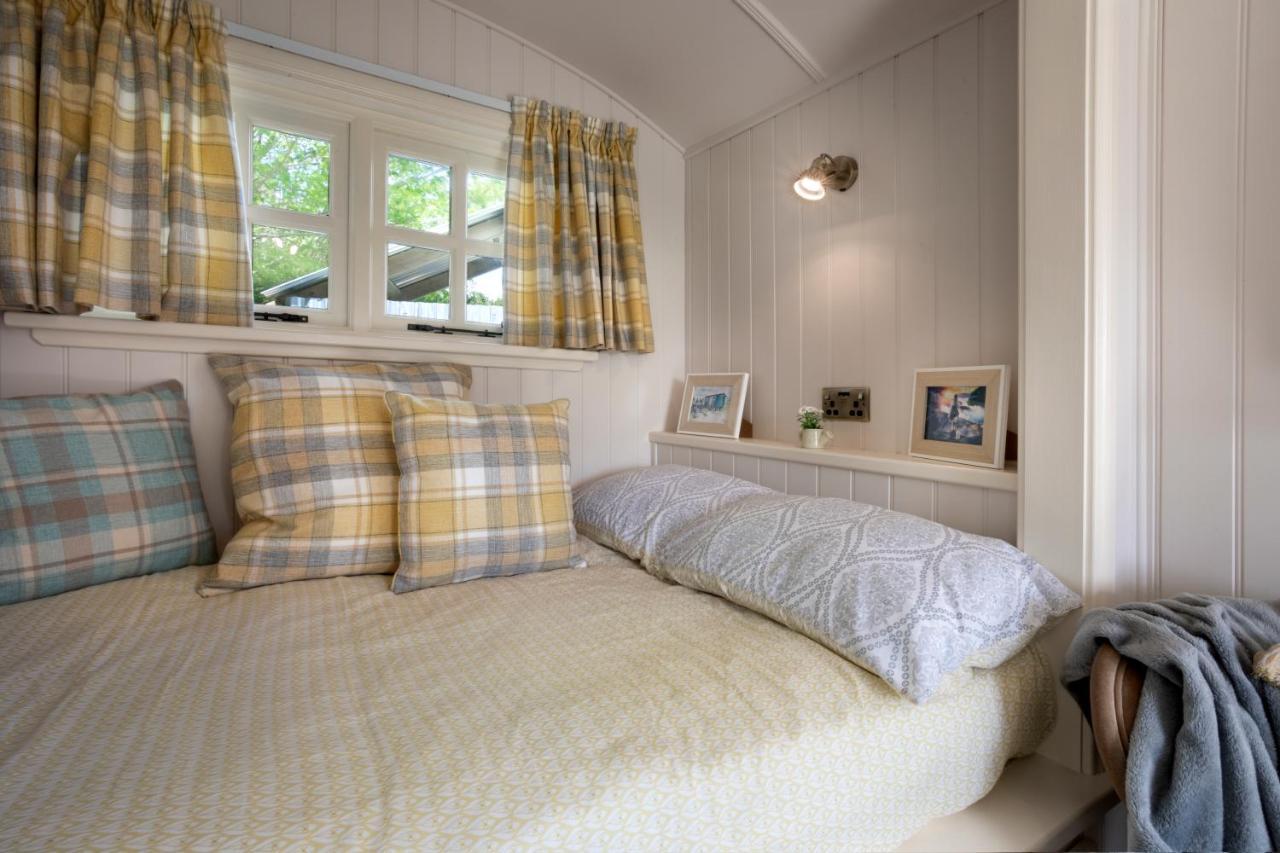 The Heron Shepherds Hut At Lyth Valley Brigsteer Bagian luar foto